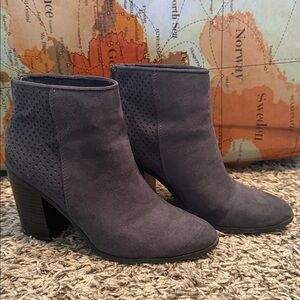 American Eagle Gray Suede Ankle Boots